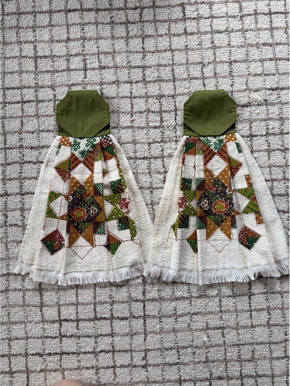 Vintage 1970 Style Floral Hanging Hand Towels In Green And Orange MCM Set Of 2